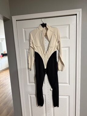 Betterme backout 2 color jumpsuit